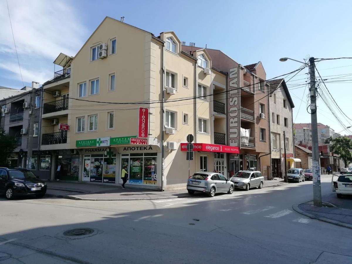 Accommodation Elegance Ni Dış mekan fotoğraf