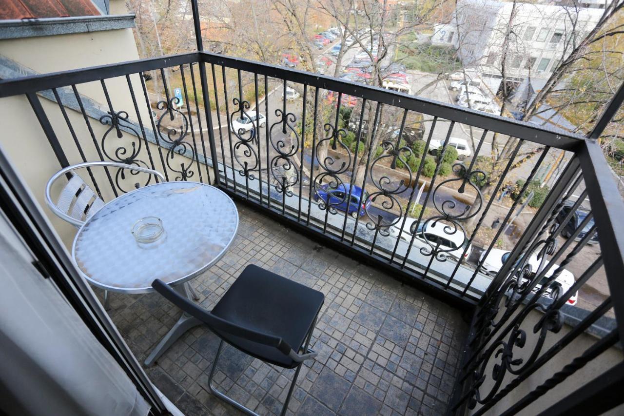 Accommodation Elegance Ni Dış mekan fotoğraf