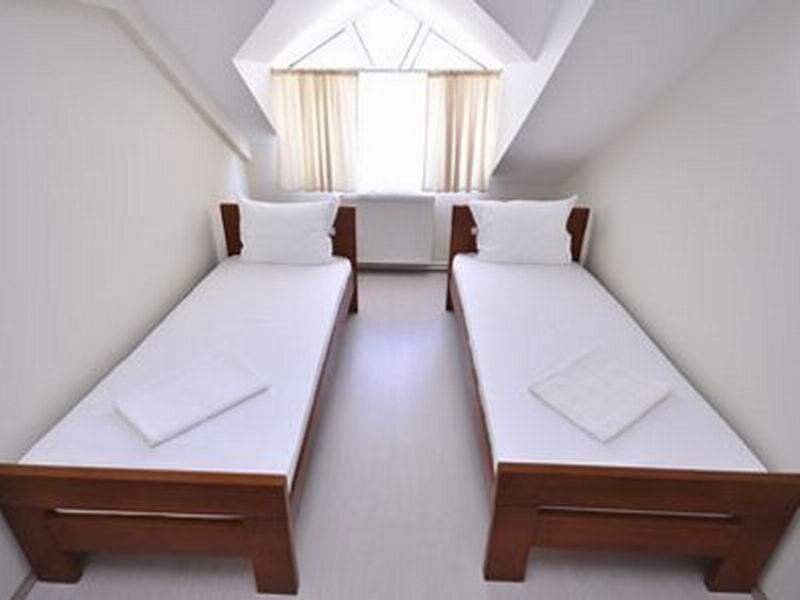 Accommodation Elegance Ni Dış mekan fotoğraf