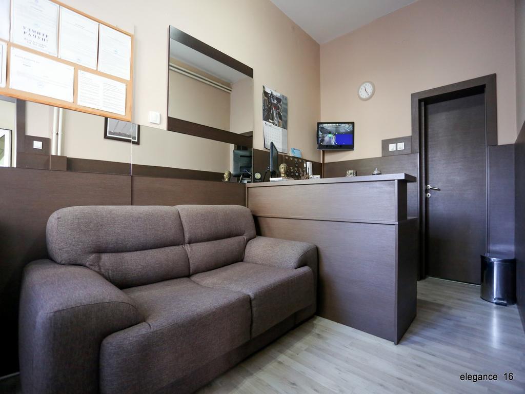 Accommodation Elegance Ni Dış mekan fotoğraf