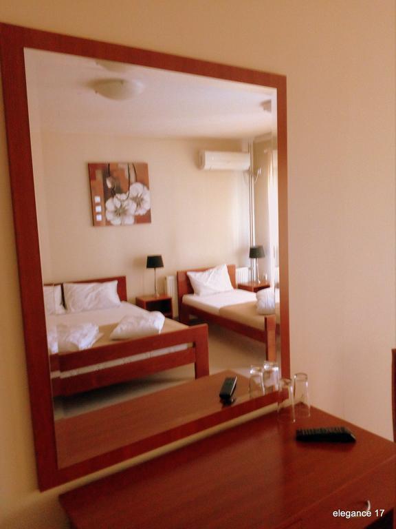 Accommodation Elegance Ni Dış mekan fotoğraf