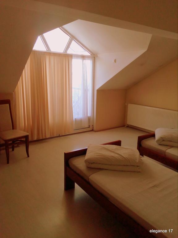 Accommodation Elegance Ni Dış mekan fotoğraf
