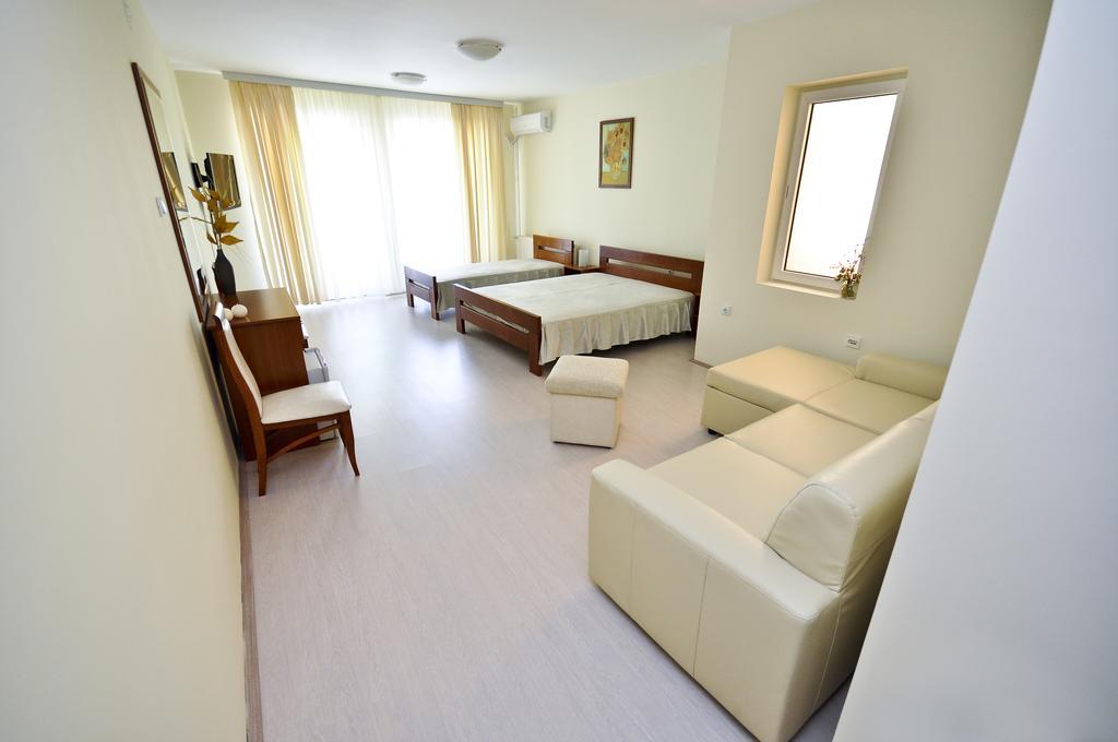 Accommodation Elegance Ni Dış mekan fotoğraf