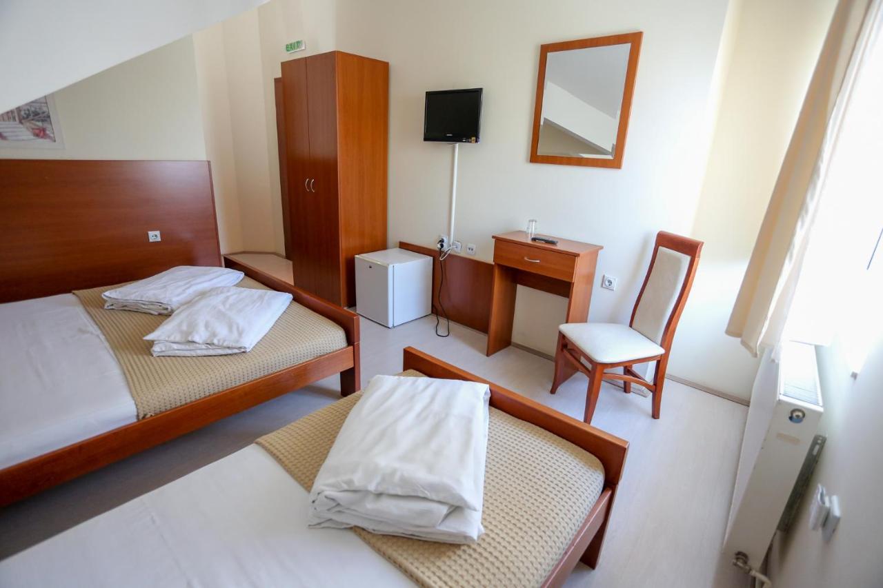 Accommodation Elegance Ni Dış mekan fotoğraf