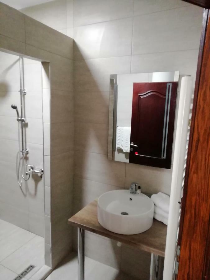 Accommodation Elegance Ni Dış mekan fotoğraf