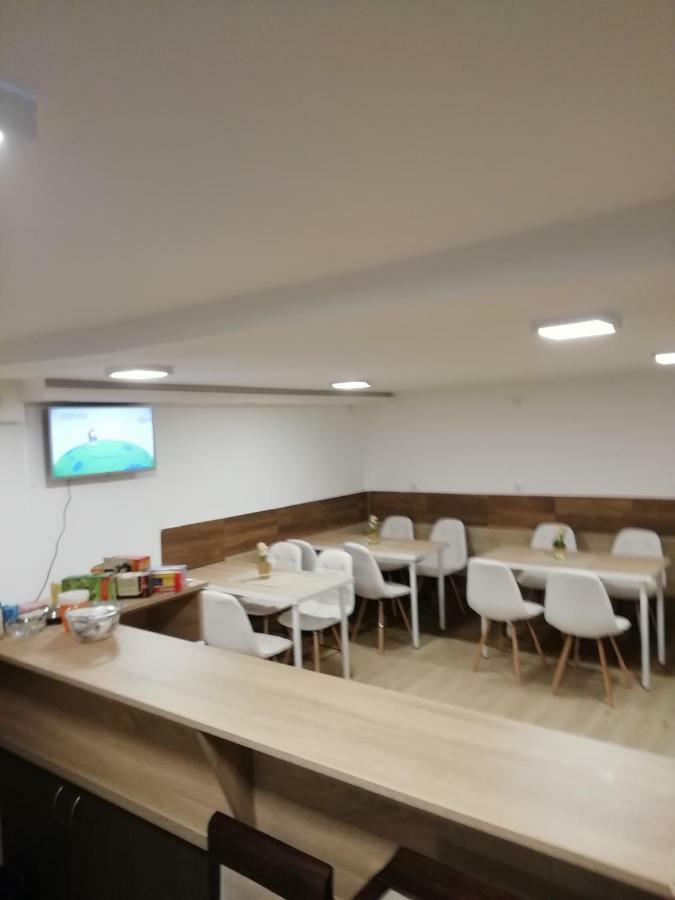 Accommodation Elegance Ni Dış mekan fotoğraf