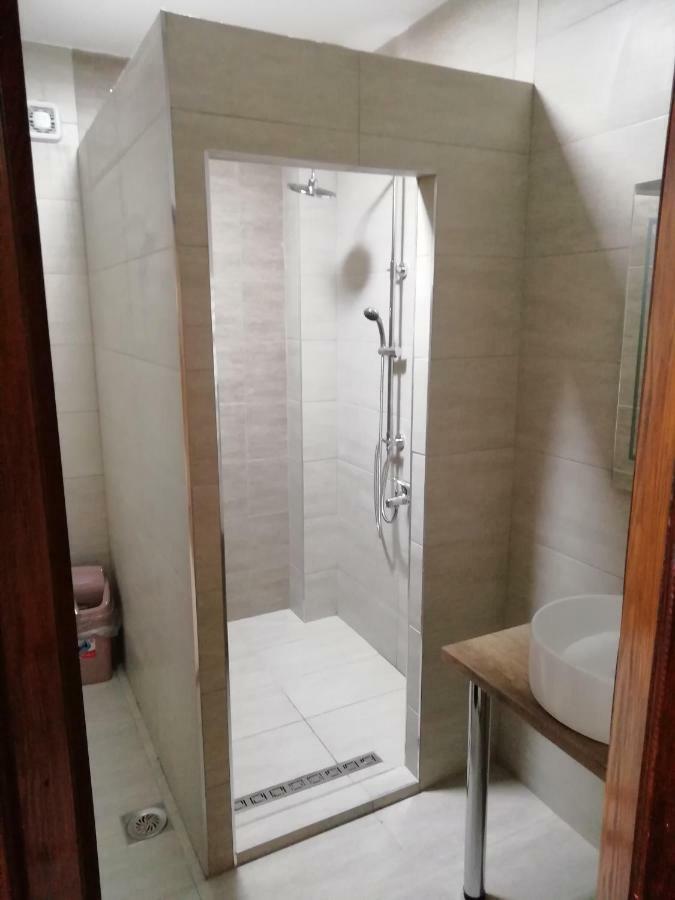 Accommodation Elegance Ni Dış mekan fotoğraf