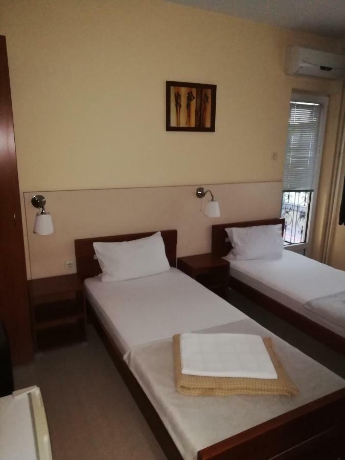 Accommodation Elegance Ni Dış mekan fotoğraf