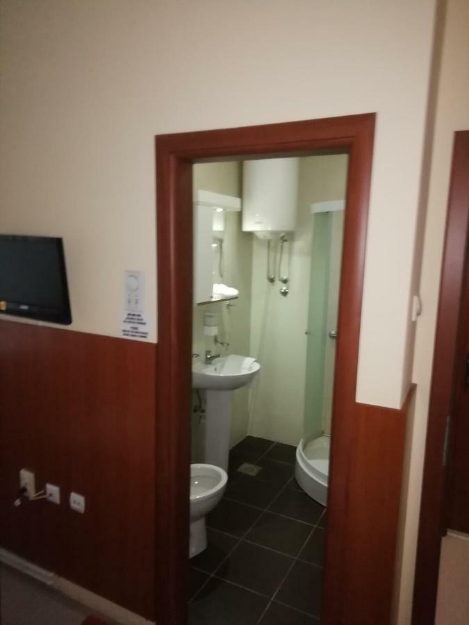 Accommodation Elegance Ni Dış mekan fotoğraf