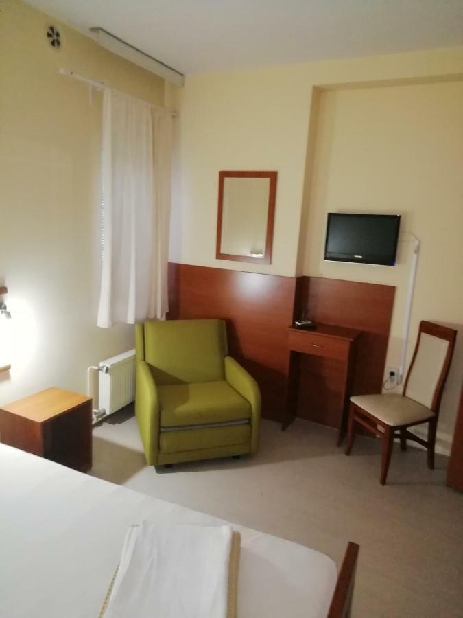 Accommodation Elegance Ni Dış mekan fotoğraf