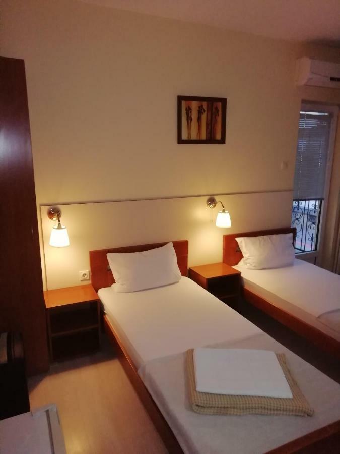 Accommodation Elegance Ni Dış mekan fotoğraf
